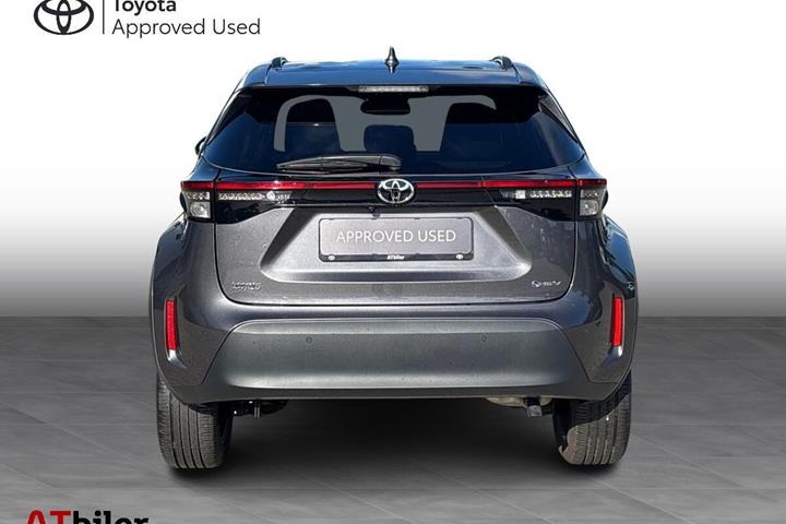 Sort Toyota Yaris Cross fra 2024