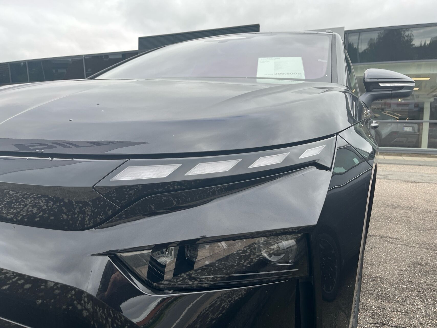 Sort Skoda Enyaq fra 2026