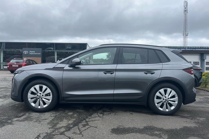 Grå Skoda Elroq fra 2026