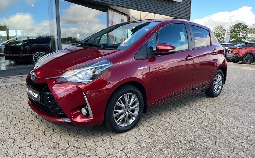 Toyota Yaris 1,5 Hybrid H2 Premium E-CVT 100HK 5d Trinl. Gear