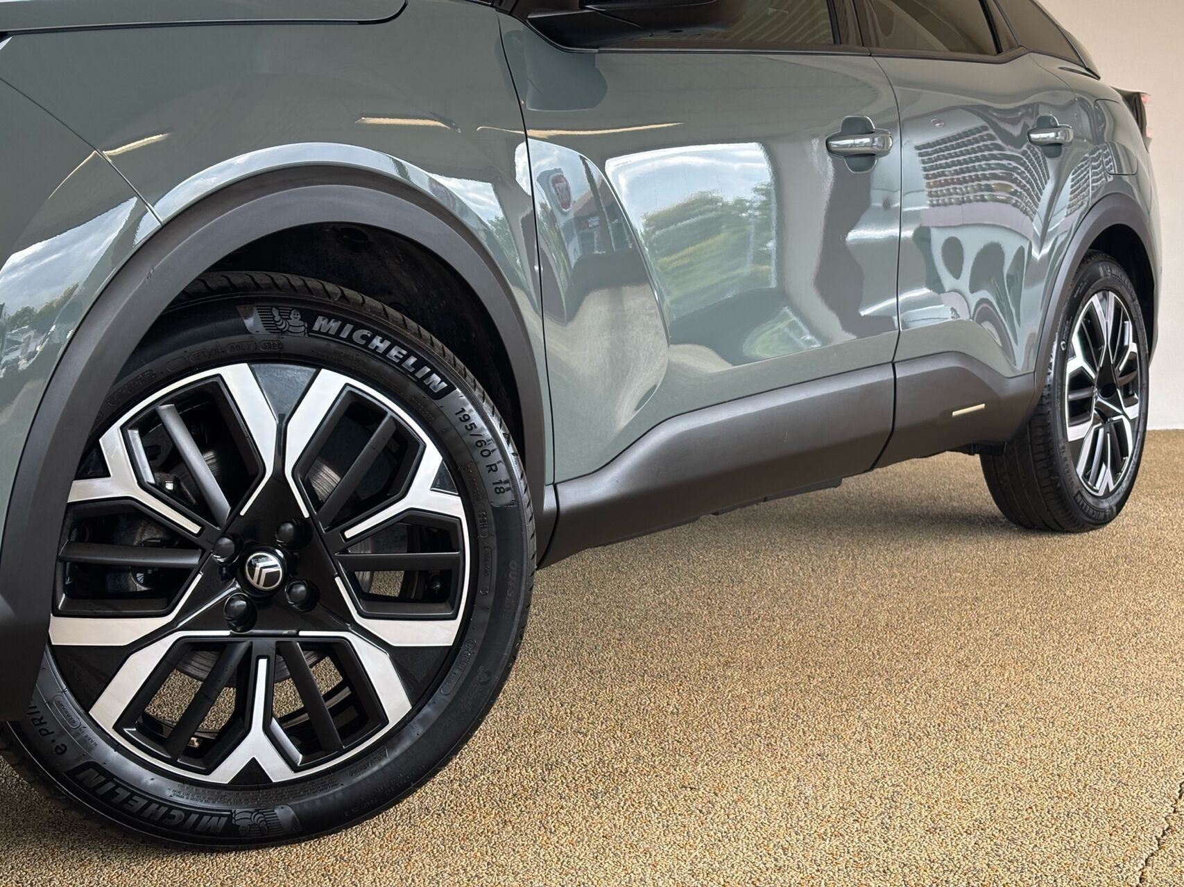 Grøn Citroën ë-C4 fra 2025