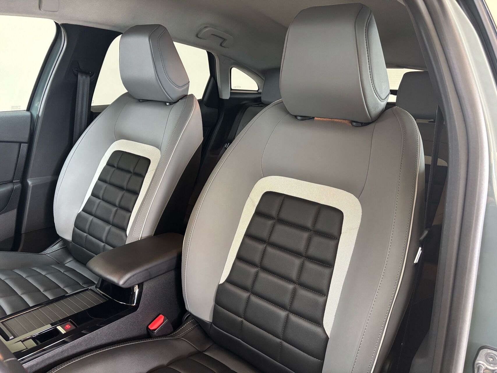 Grøn Citroën ë-C4 fra 2025