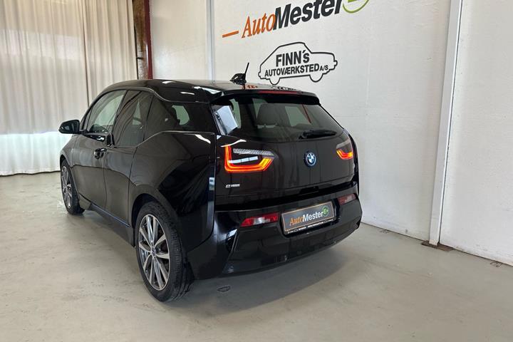 Sort BMW i3 fra 2017