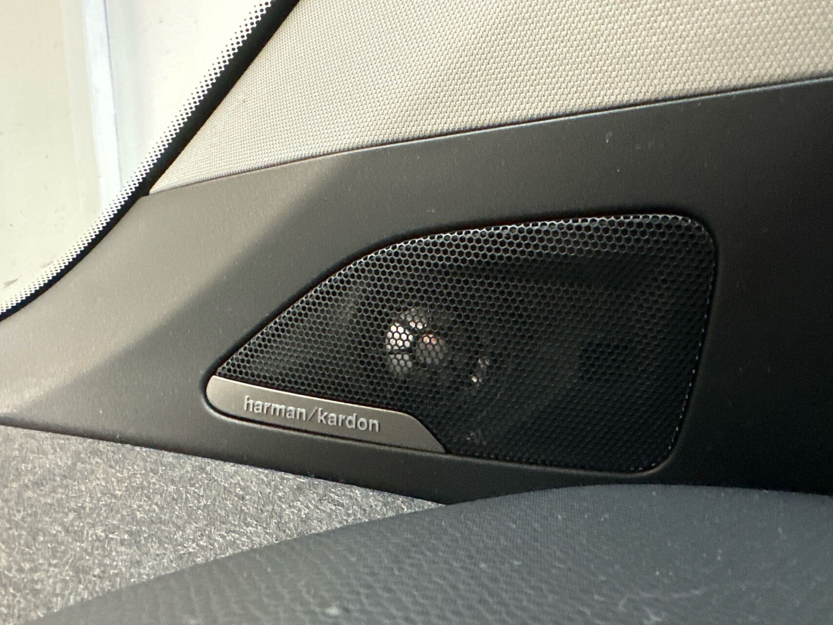 Sort BMW i3 fra 2017