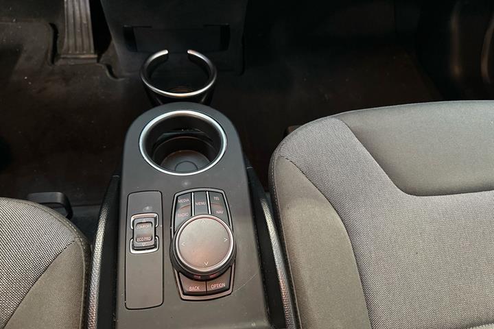 Sort BMW i3 fra 2017