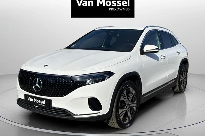 Hvid Mercedes EQA250 fra 2024