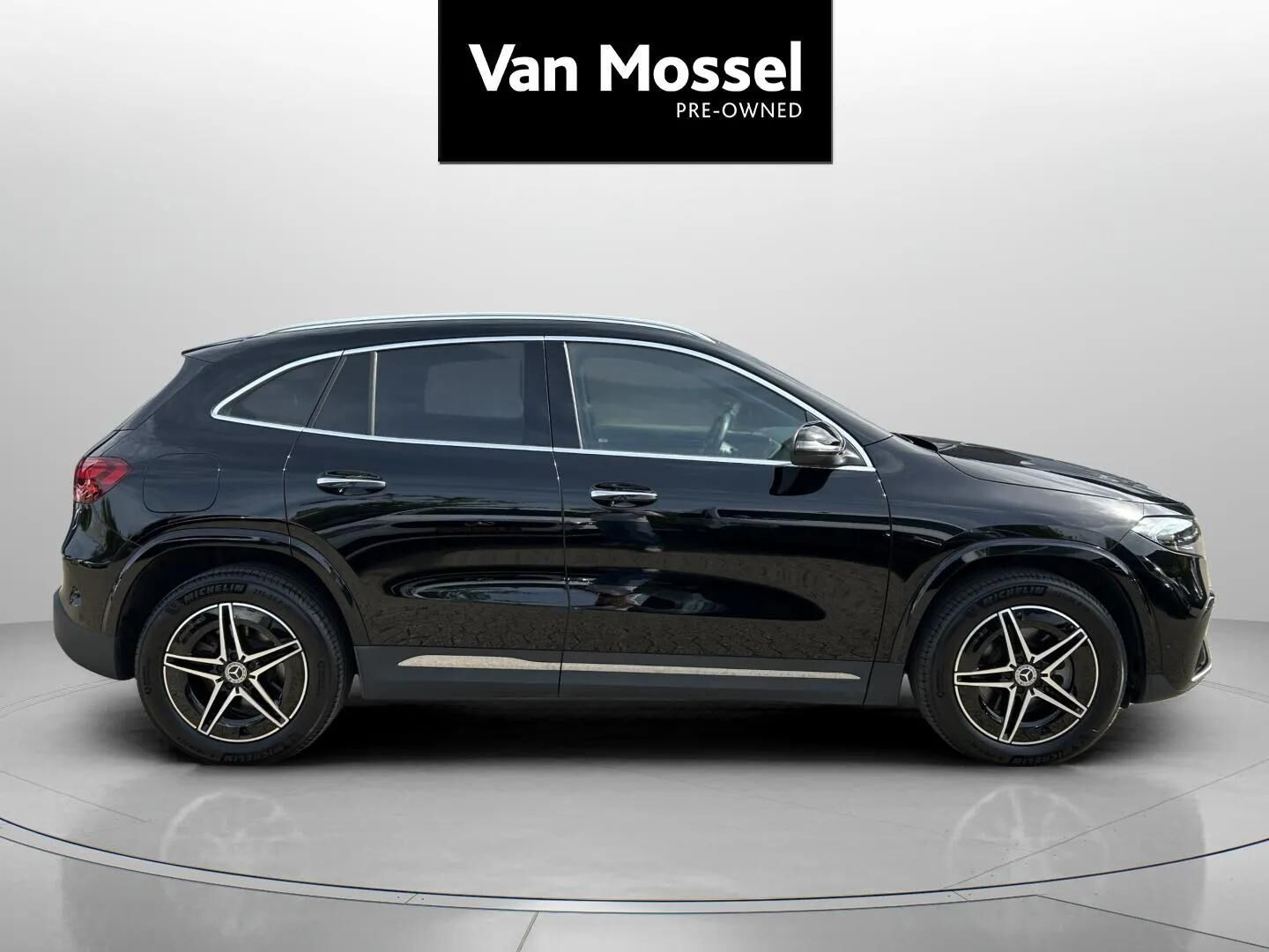 Sort Mercedes EQA250+ fra 2024