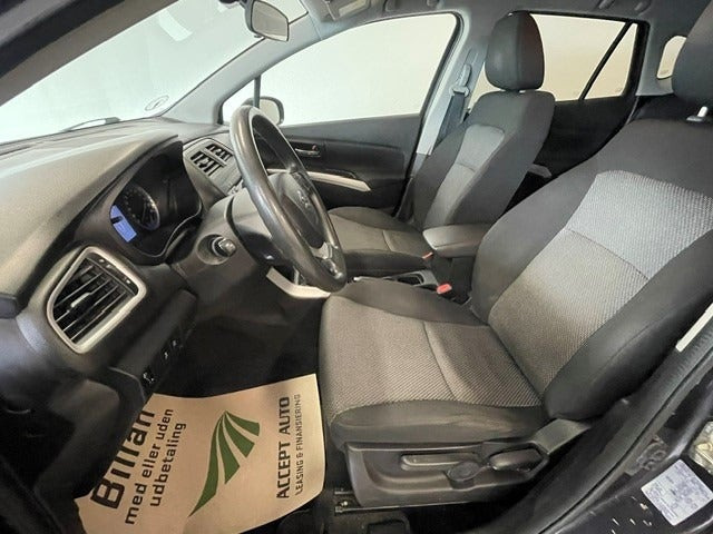 Grå Suzuki S-Cross fra 2015