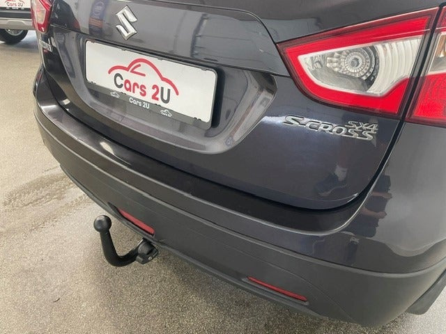 Grå Suzuki S-Cross fra 2015