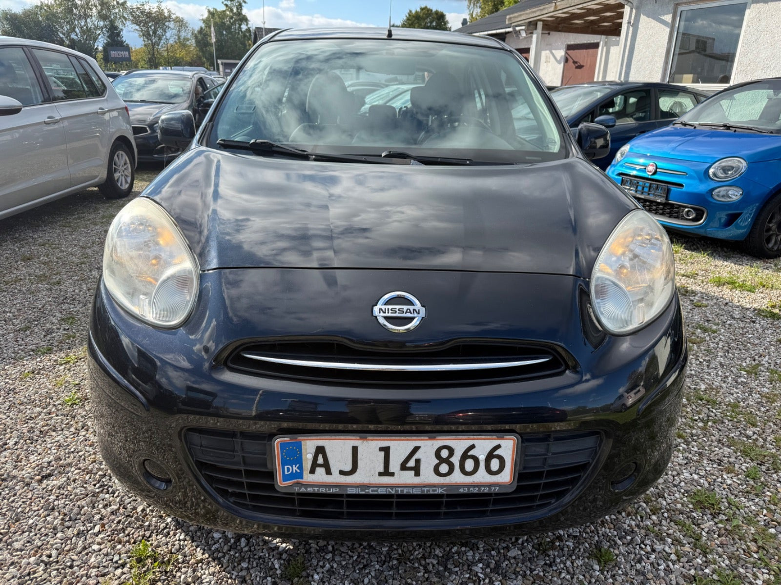 Sort Nissan Micra fra 2011