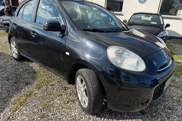 Sort Nissan Micra fra 2011