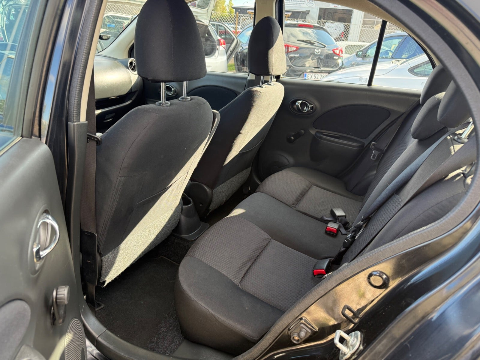 Sort Nissan Micra fra 2011