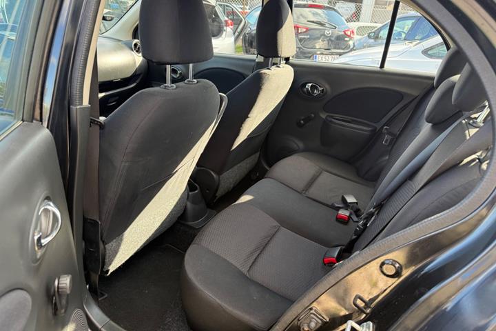 Sort Nissan Micra fra 2011