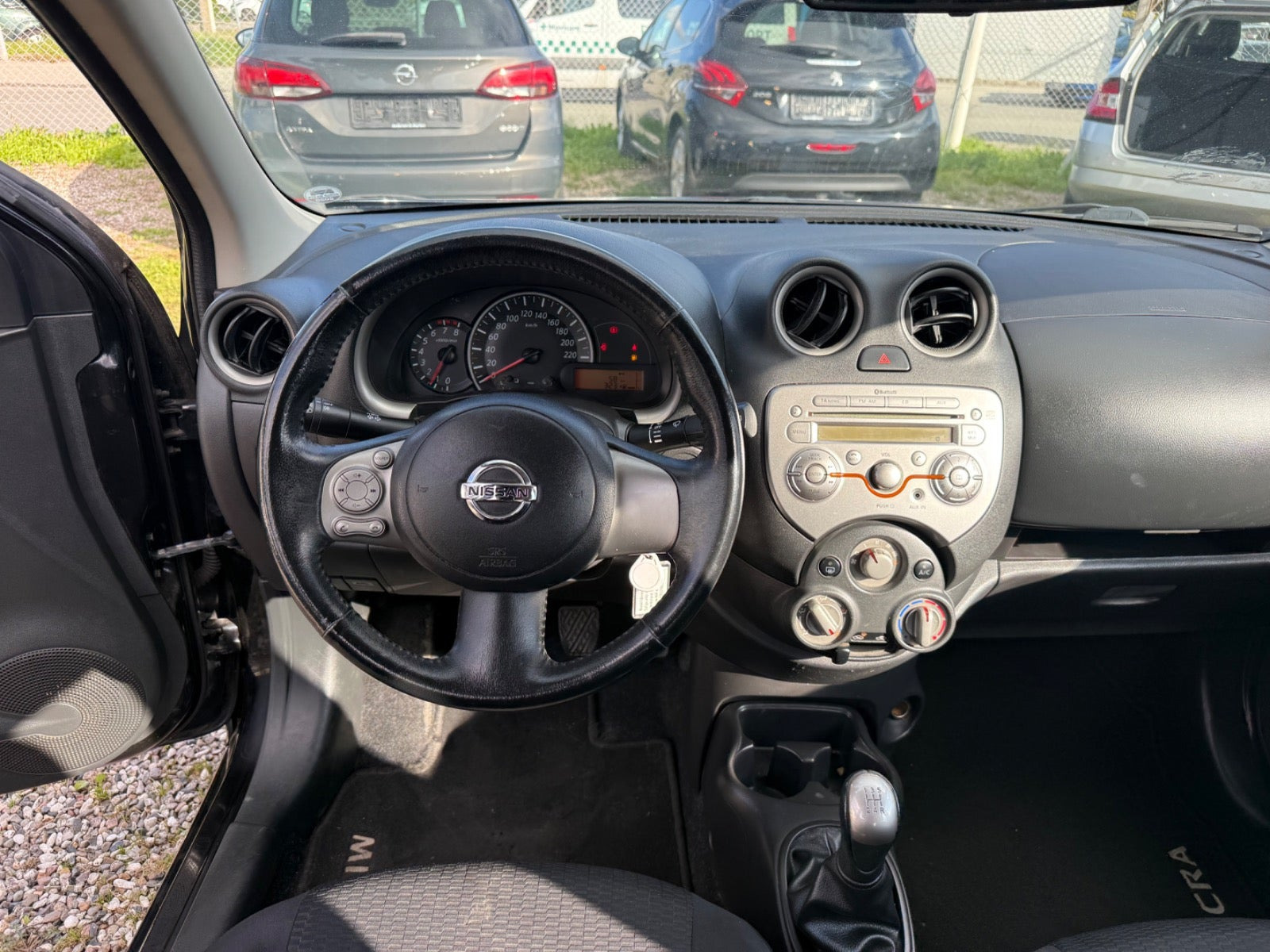 Sort Nissan Micra fra 2011