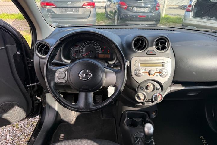 Sort Nissan Micra fra 2011