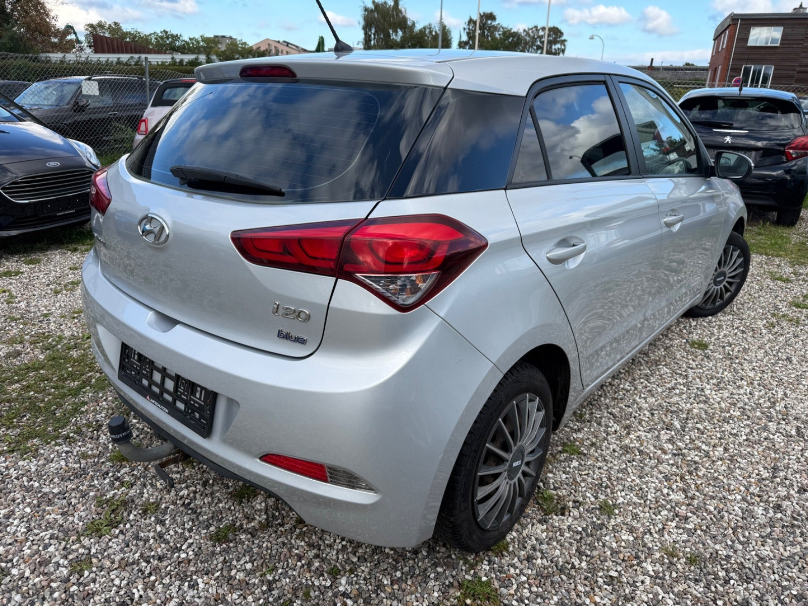 Sølv Hyundai i20 fra 2015