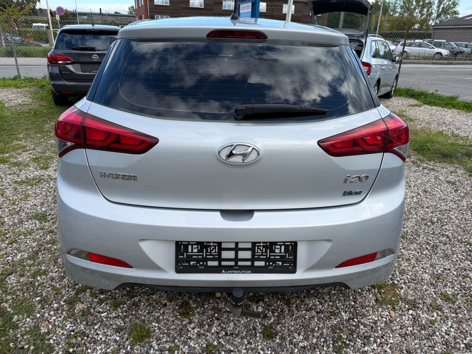 Sølv Hyundai i20 fra 2015