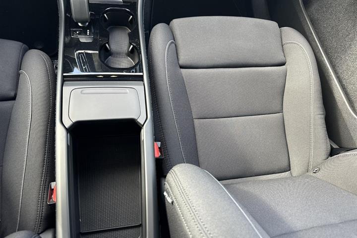 Grøn Volvo C40 fra 2024