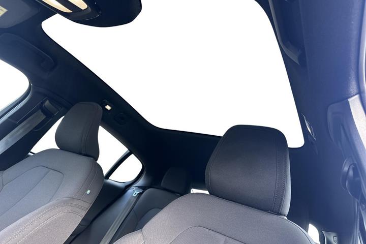 Grøn Volvo C40 fra 2024