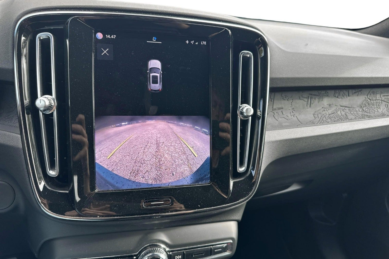 Sort Volvo XC40 fra 2023