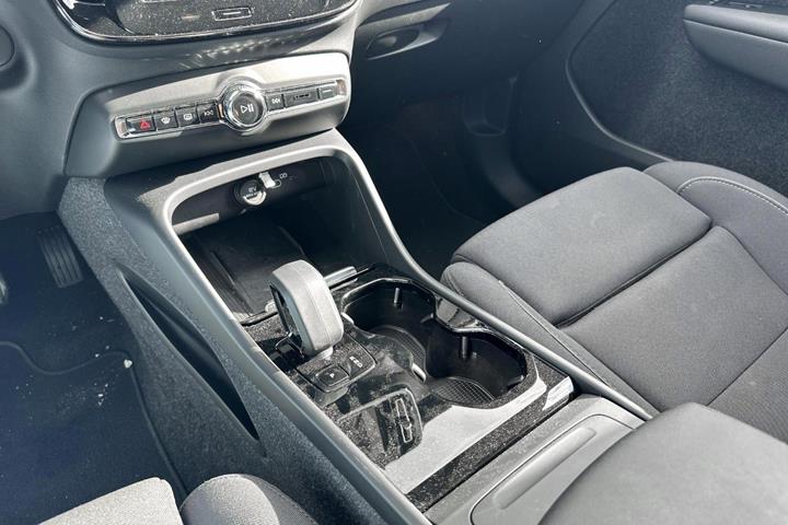 Sort Volvo XC40 fra 2023