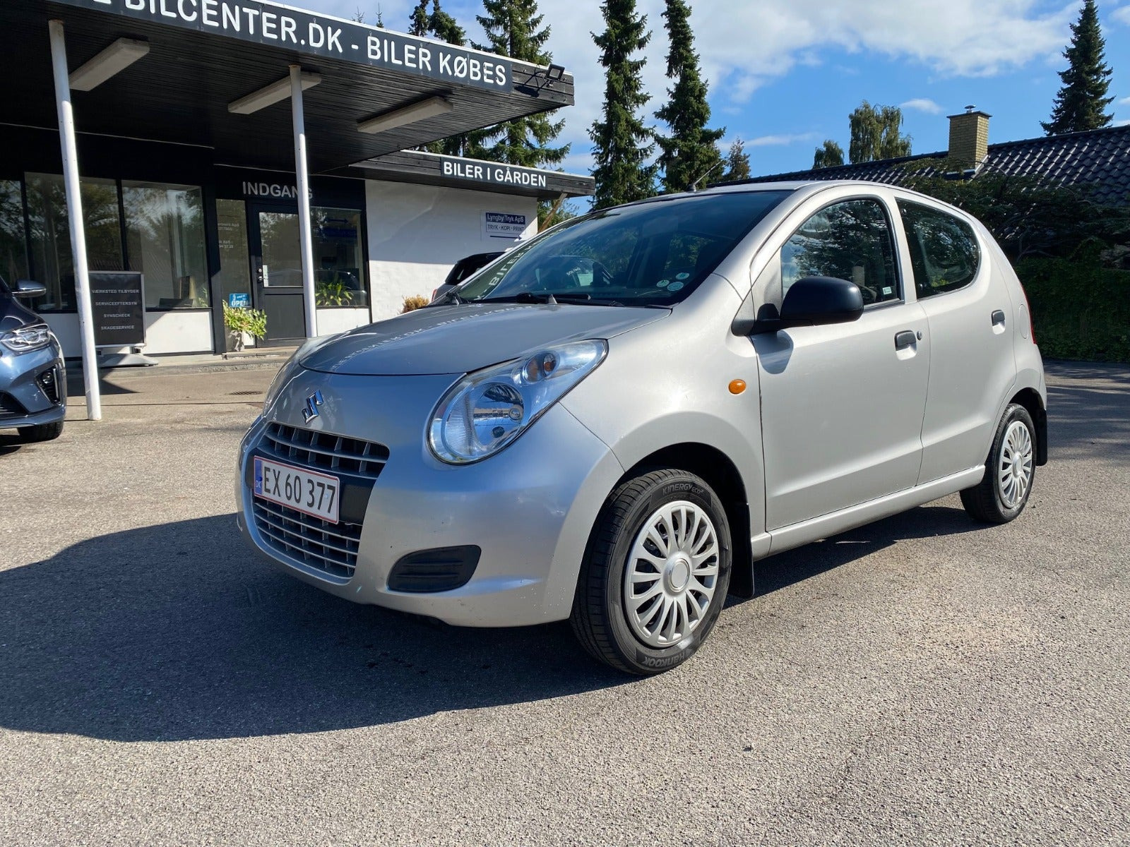 Sølv Suzuki Alto fra 2010