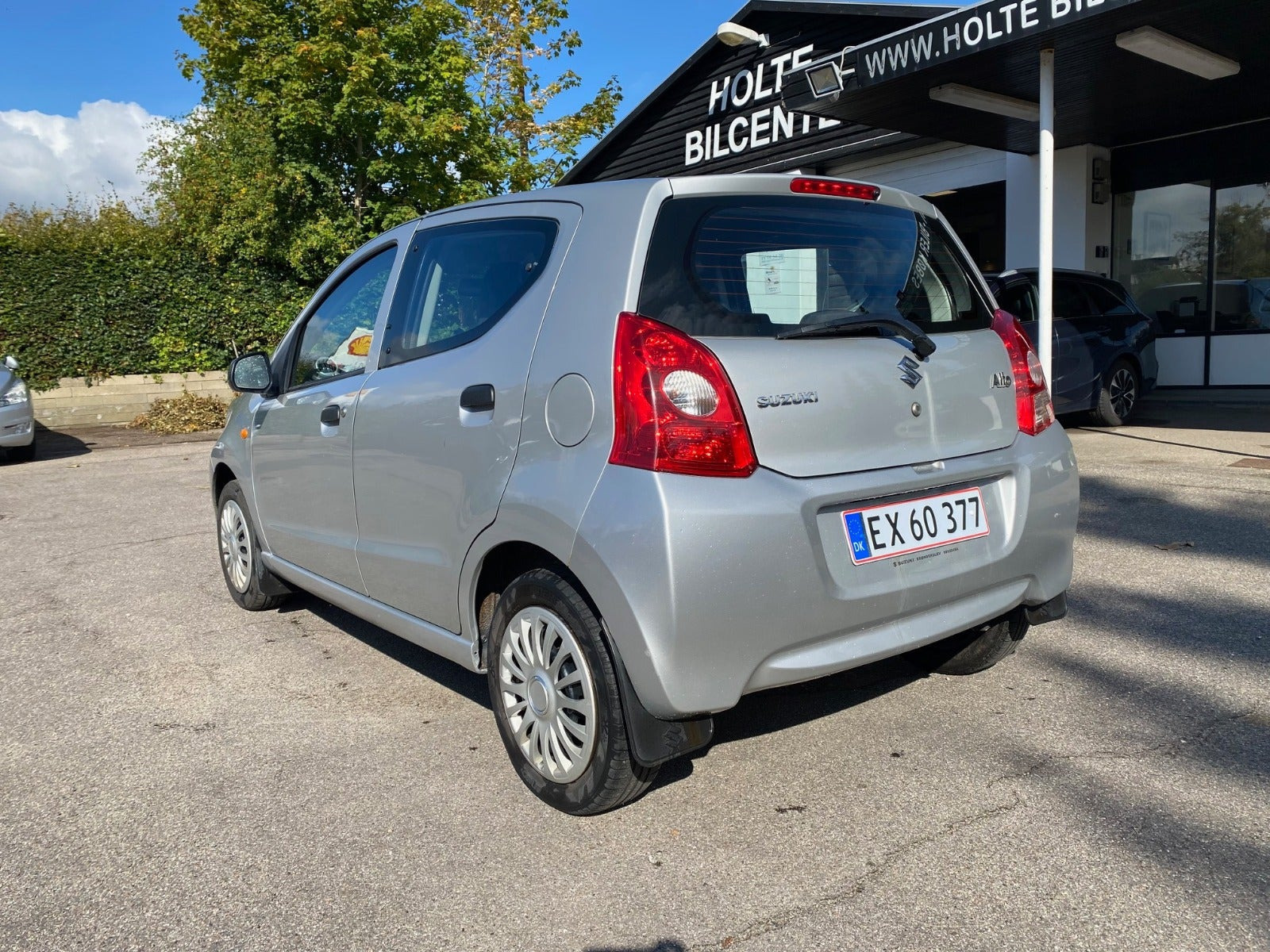 Sølv Suzuki Alto fra 2010