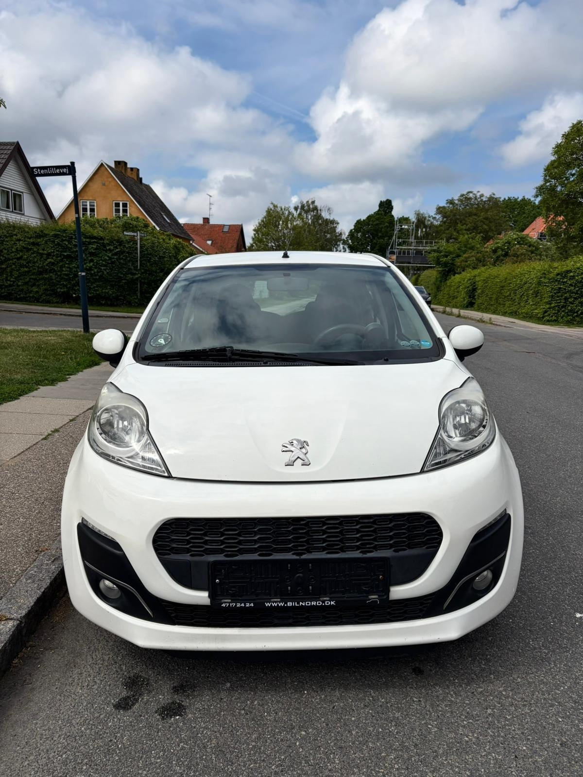 Grøn Peugeot 107 fra 2013