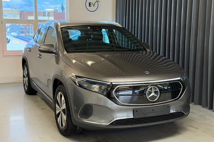 Grå Mercedes EQA250+ fra 2023