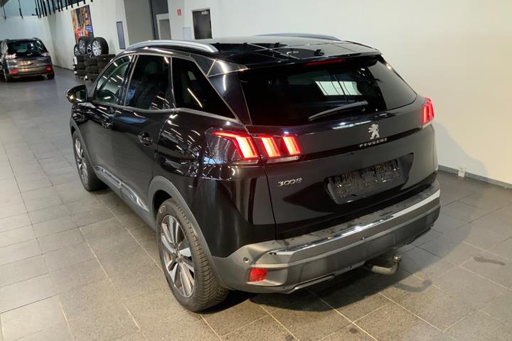 Sort Peugeot 3008 fra 2018