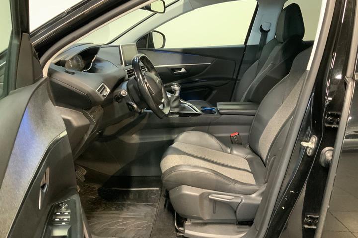 Sort Peugeot 3008 fra 2018