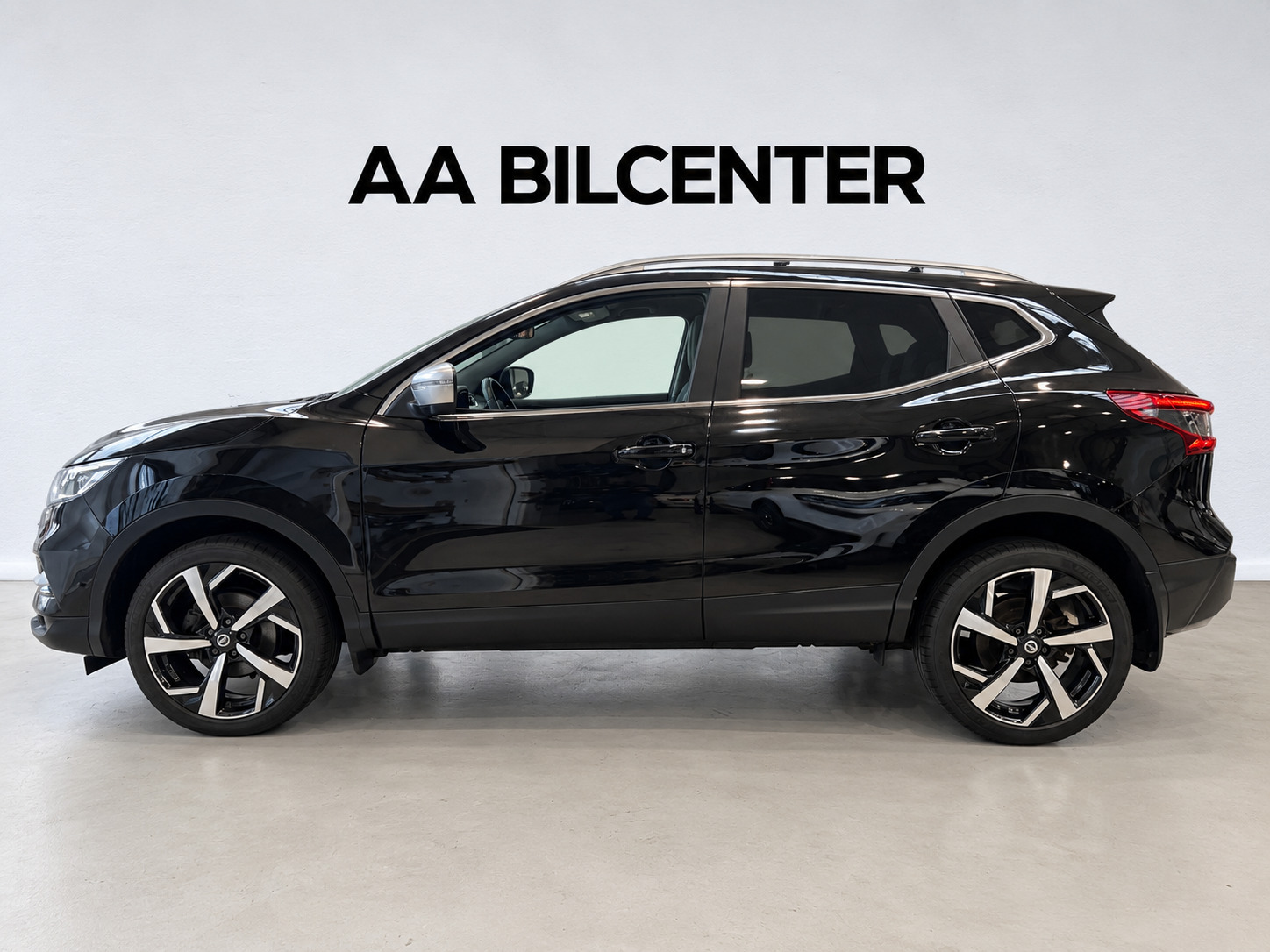 Sort Nissan Qashqai fra 2018
