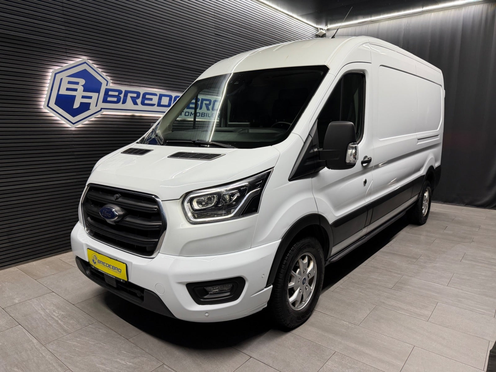 Ford Transit 350 L3 Van 2,0 TDCi 170 Limited aut. H2 FWD