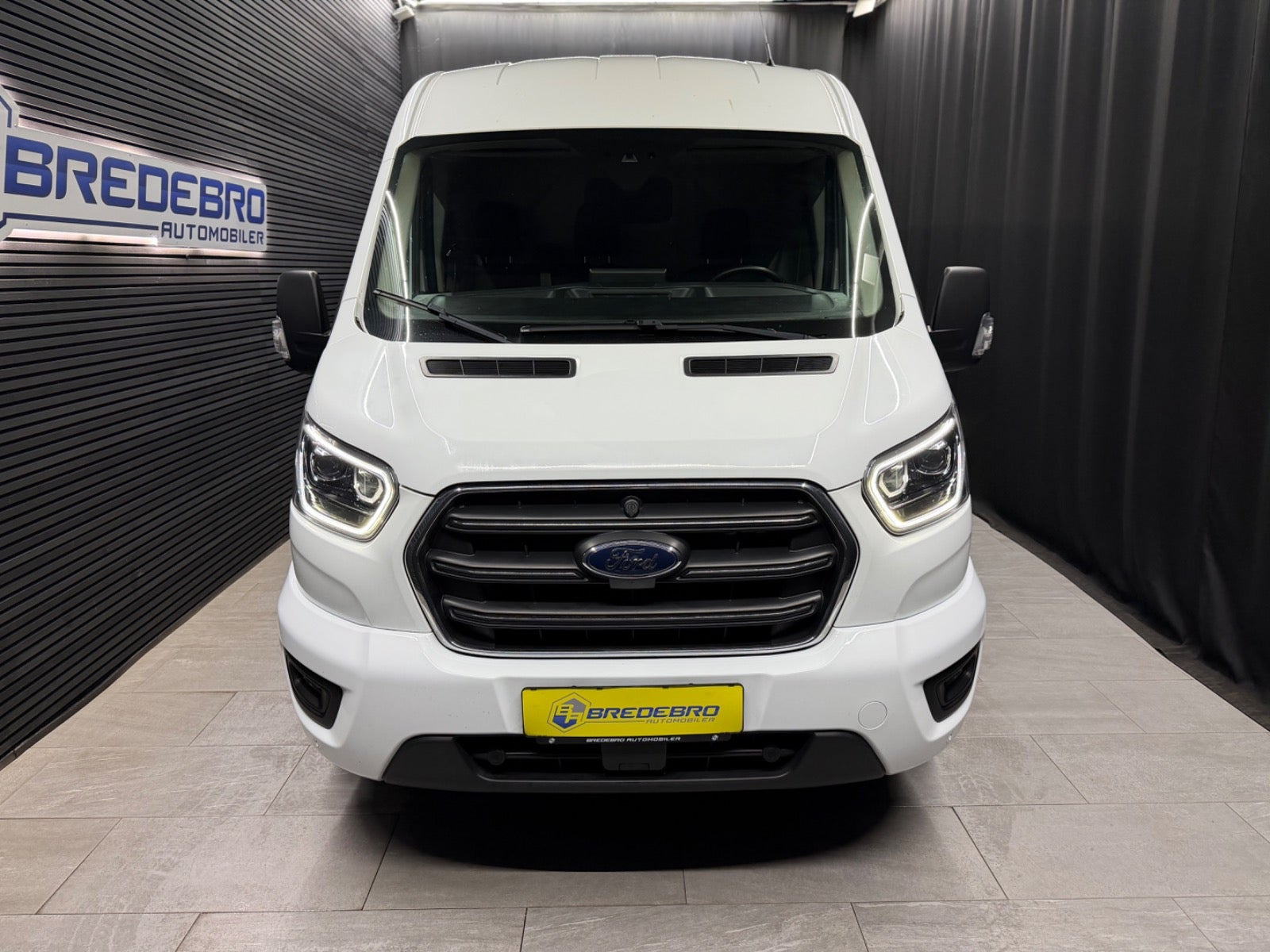 undefined Ford Transit 350 L3 Van fra 2023