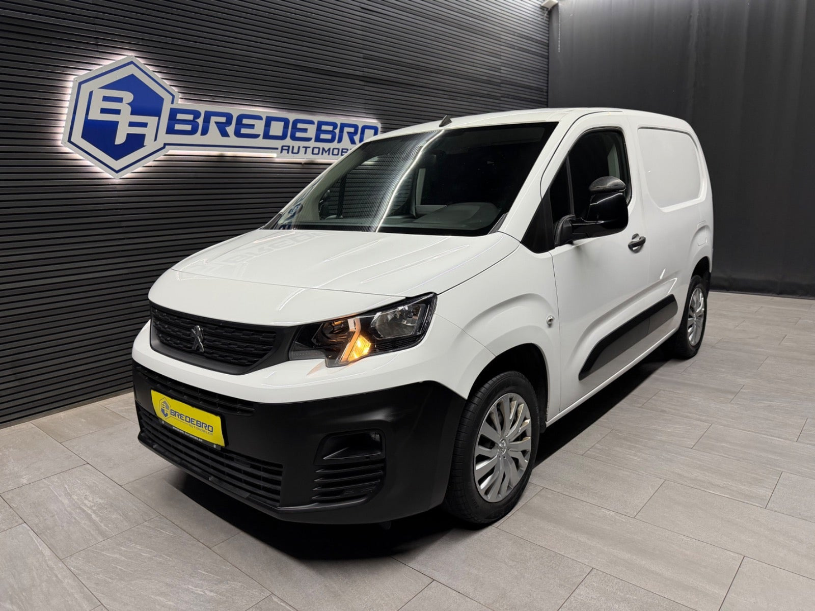 Peugeot Partner 1,5 BlueHDi 130 L1V1 Plus EAT8 Van