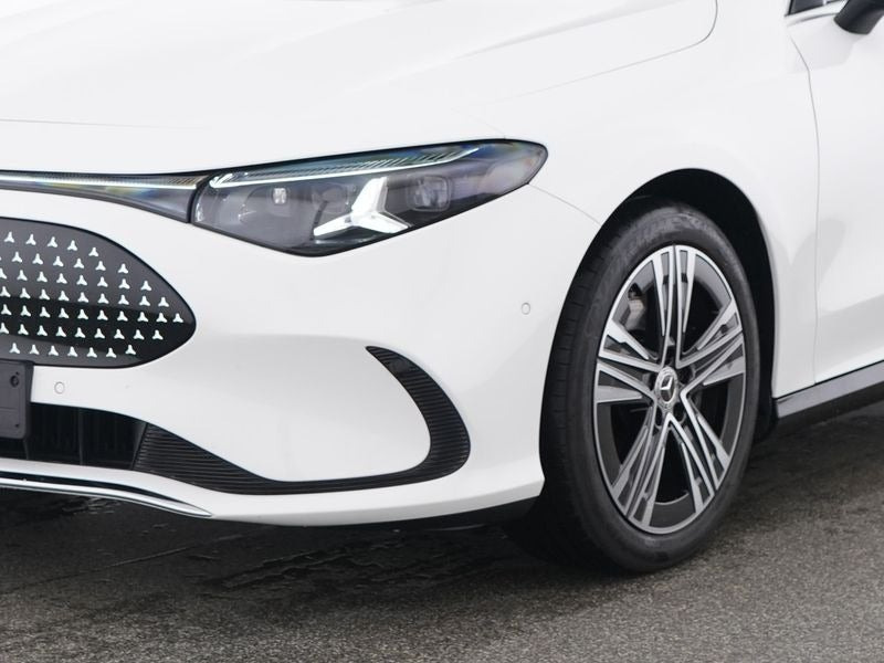 Hvid Mercedes CLA250+ fra 2025
