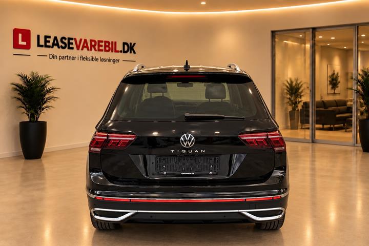 Sort VW Tiguan fra 2024