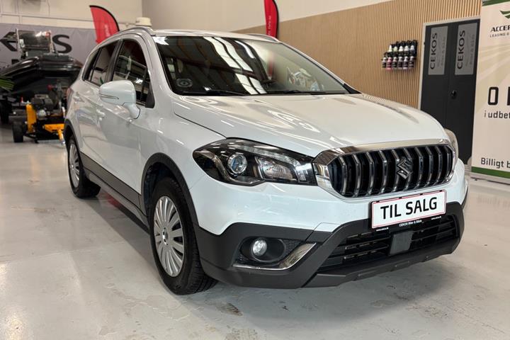 Hvid Suzuki S-Cross fra 2016