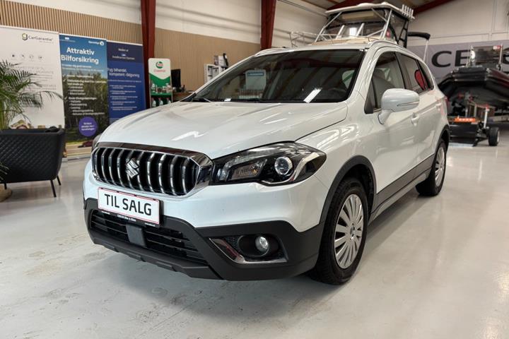 Hvid Suzuki S-Cross fra 2016