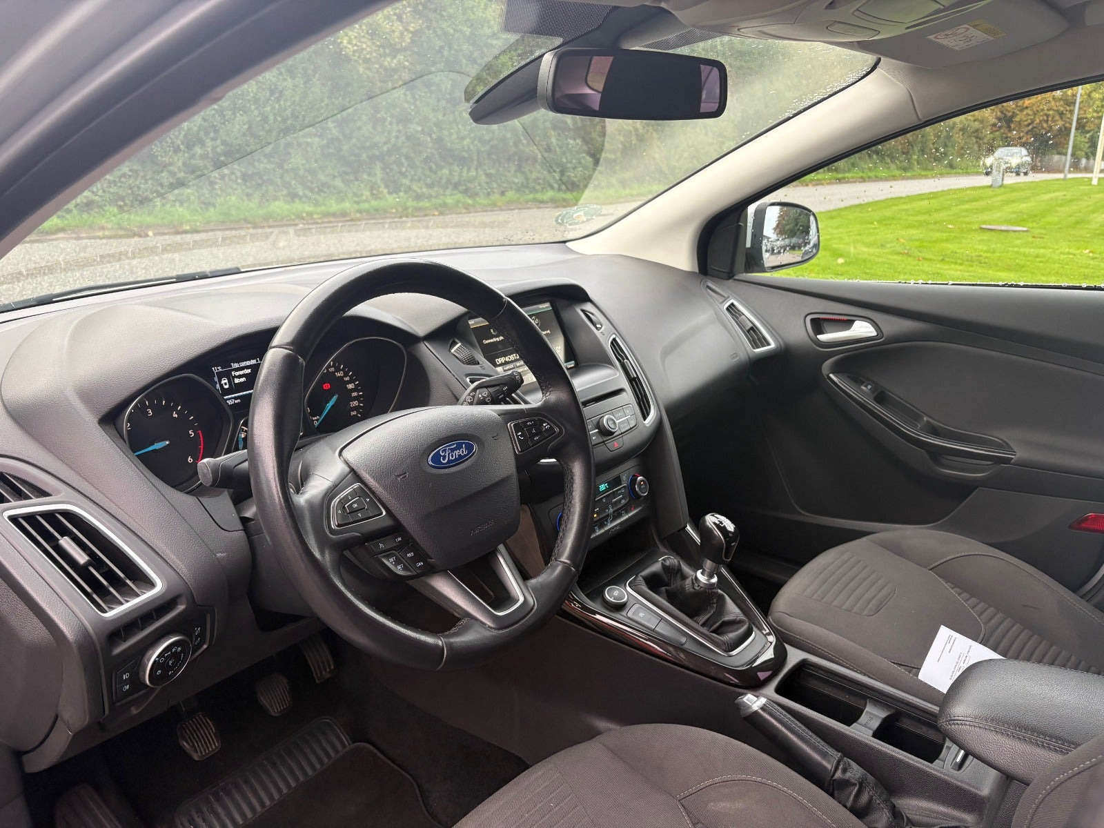 Sølv Ford Focus fra 2016