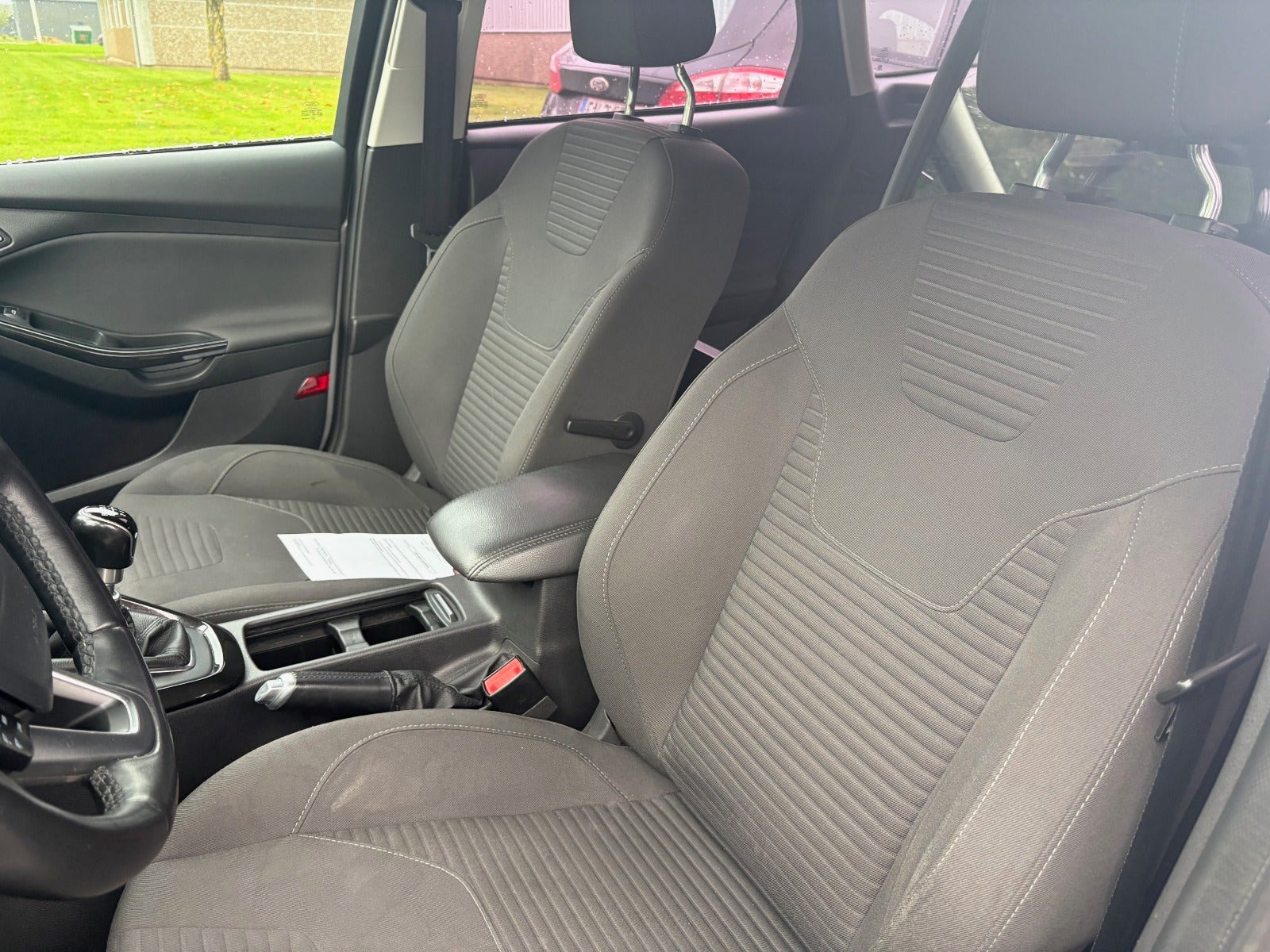 Sølv Ford Focus fra 2016
