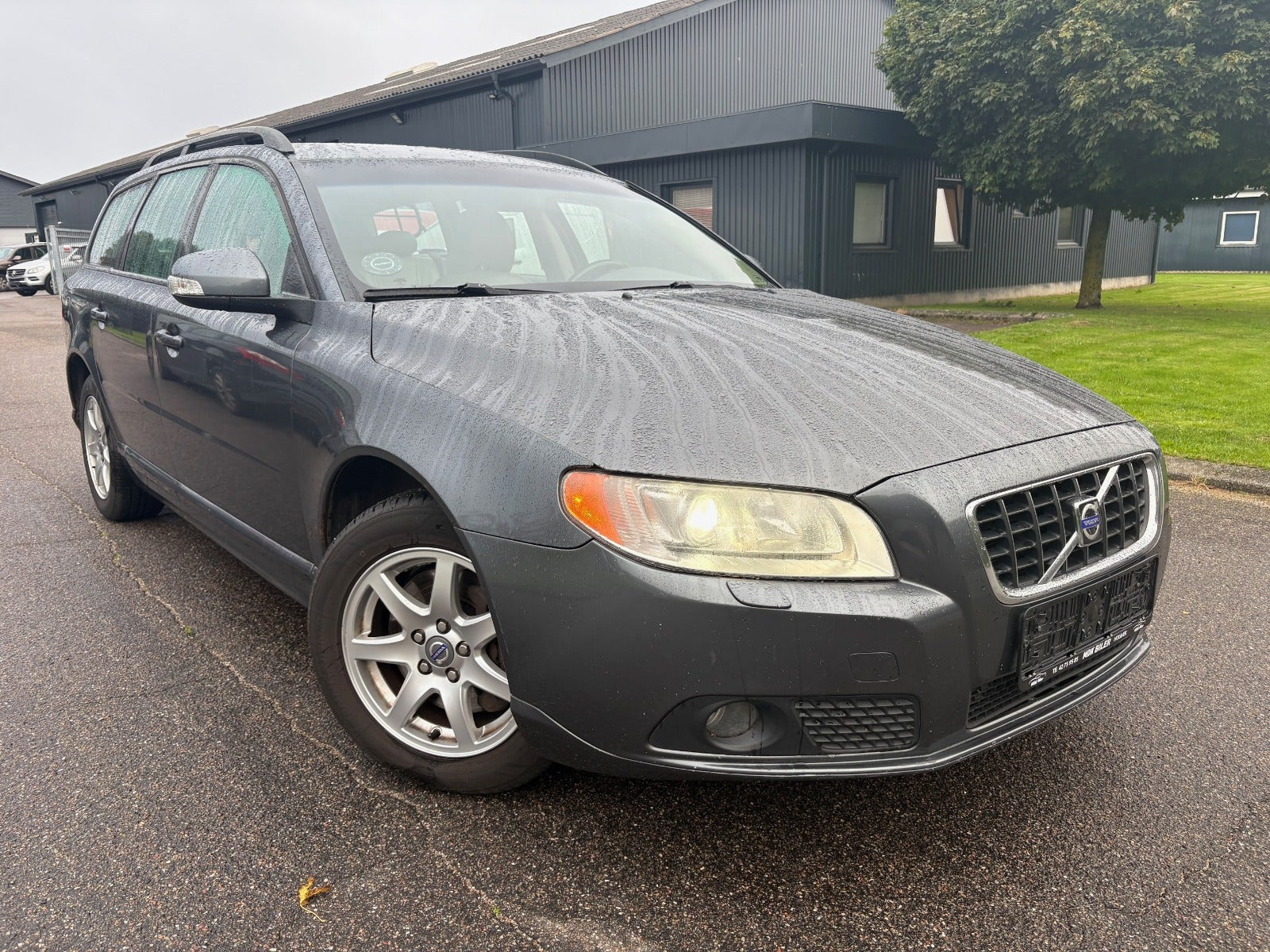 Volvo V70 2,5 T Momentum aut.