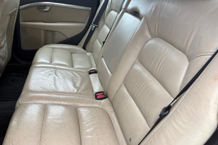 Sort Volvo V70 fra 2009