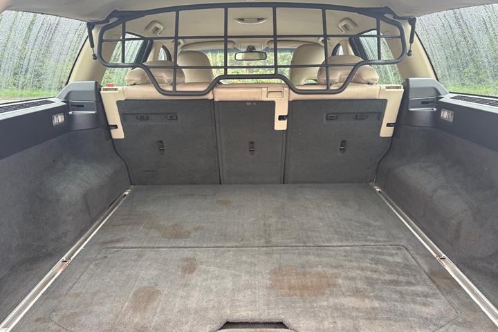 Sort Volvo V70 fra 2009
