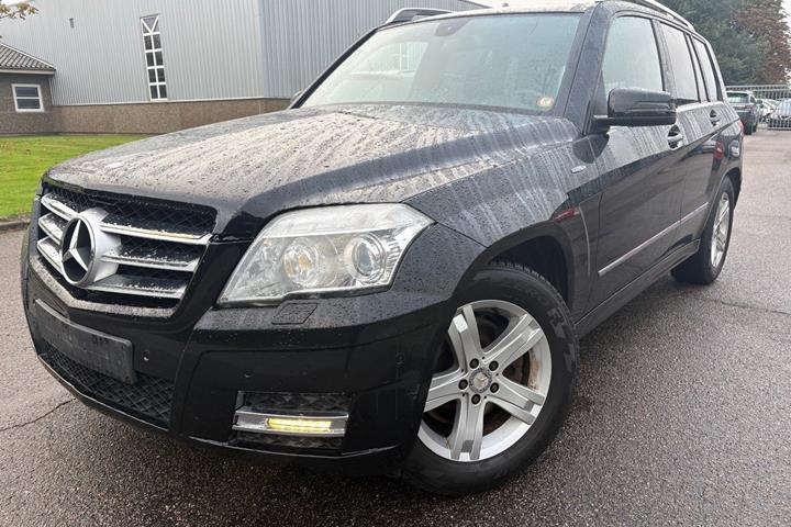 Sort Mercedes GLK350 fra 2012 set udefra