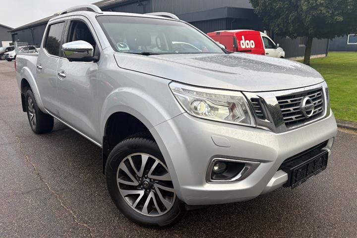 Sølv Nissan Navara fra 2021