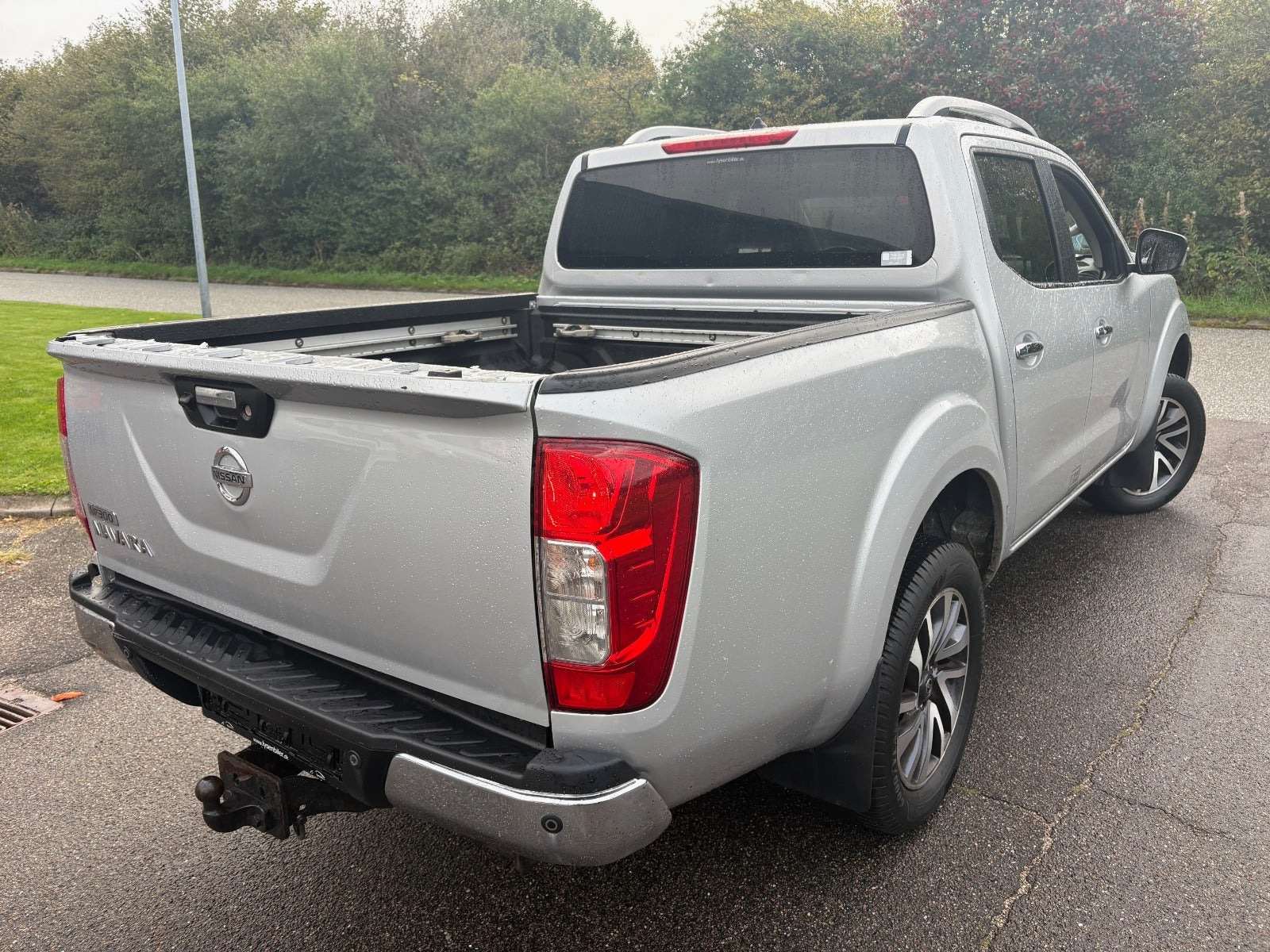 Sølv Nissan Navara fra 2021