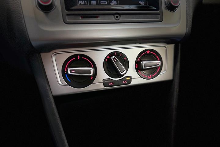 Sort VW Polo fra 2017
