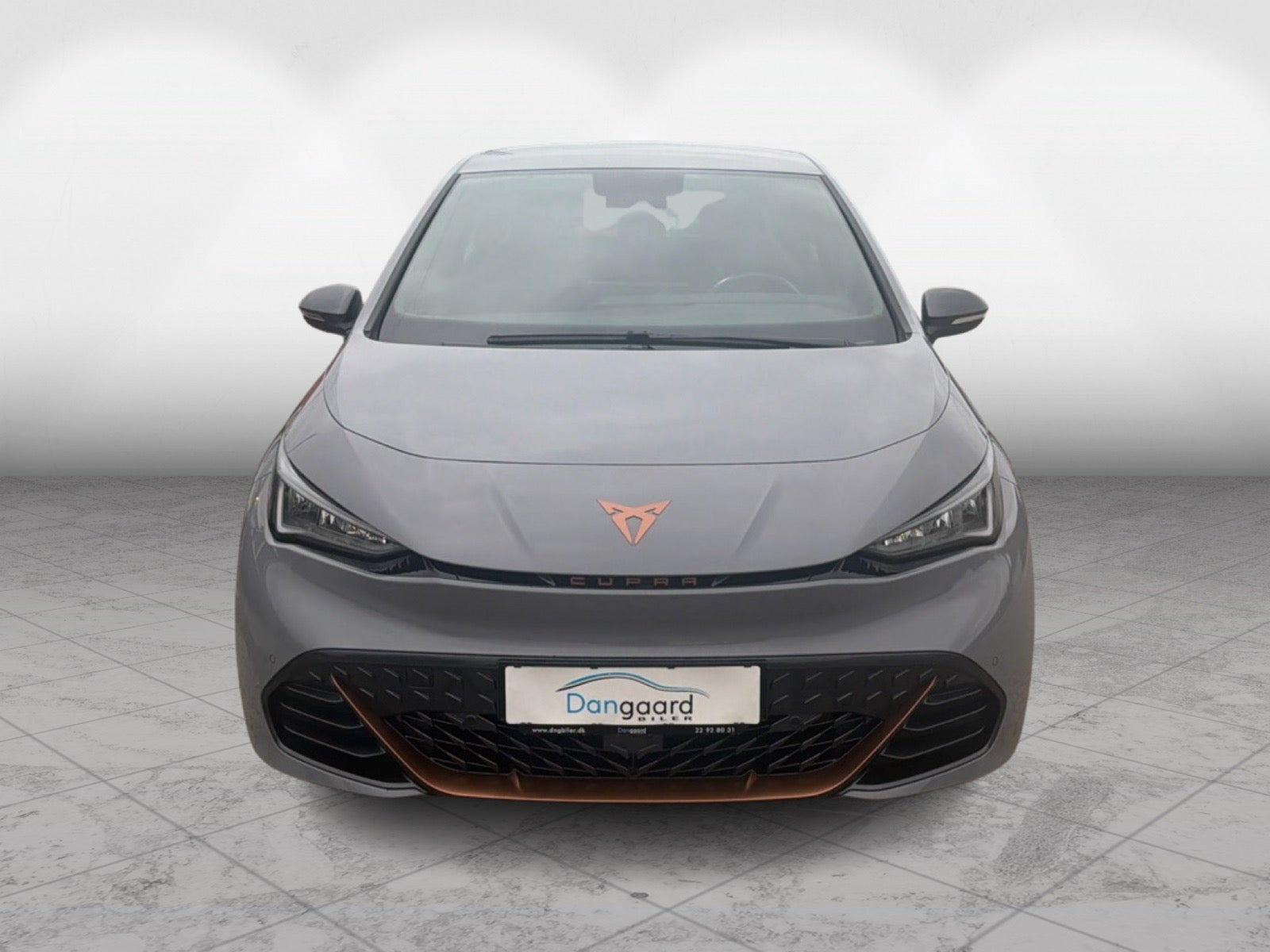 Grå Cupra Born fra 2024