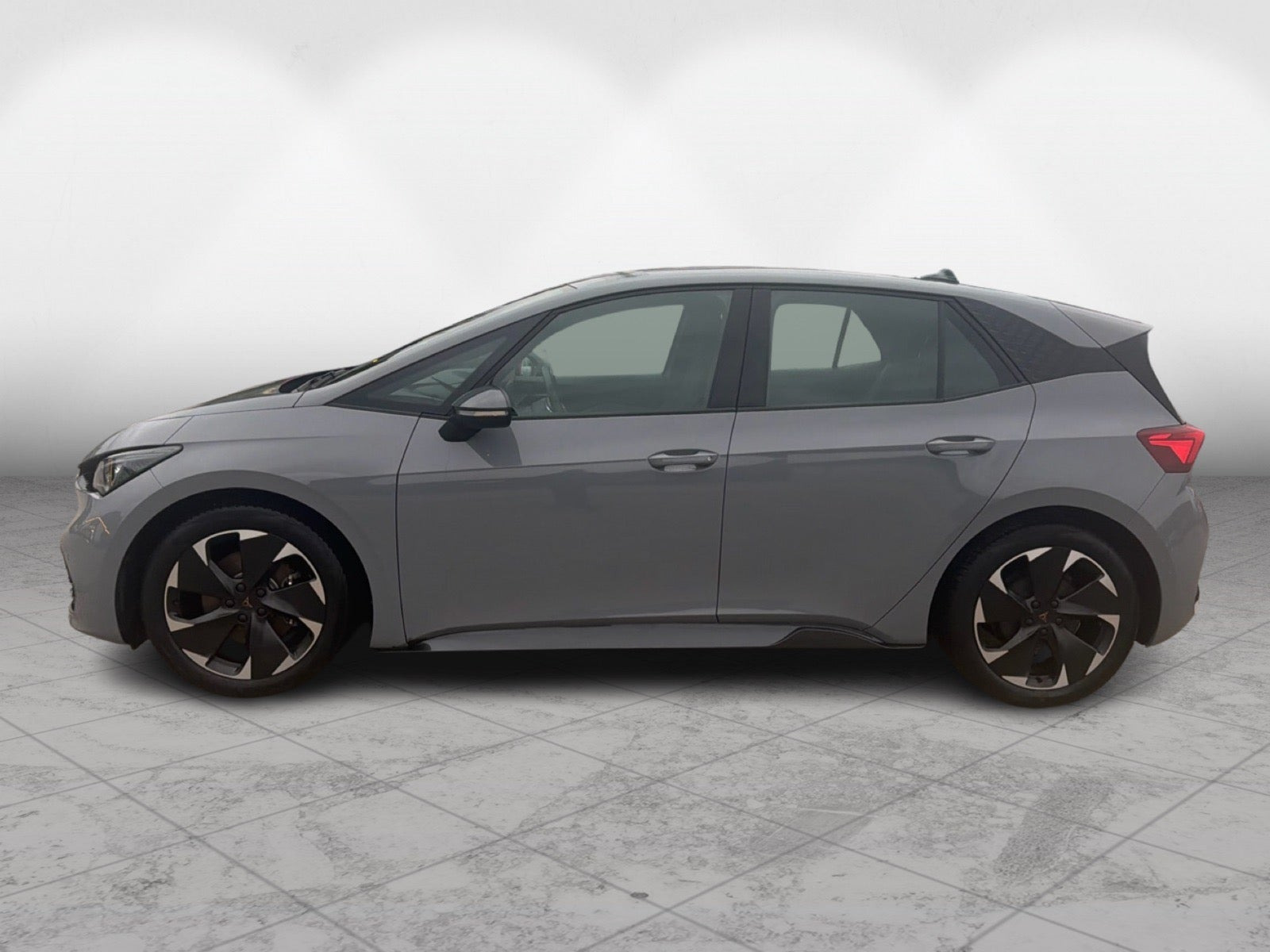 Grå Cupra Born fra 2024